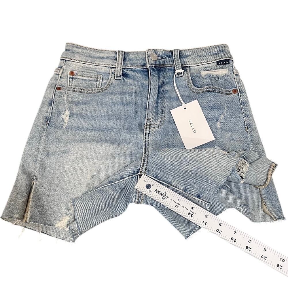 Cello NWT Mid-Rise Midi Denim Jean Shorts Side Slit Light Wash Small (1-3) - Picture 9 of 9